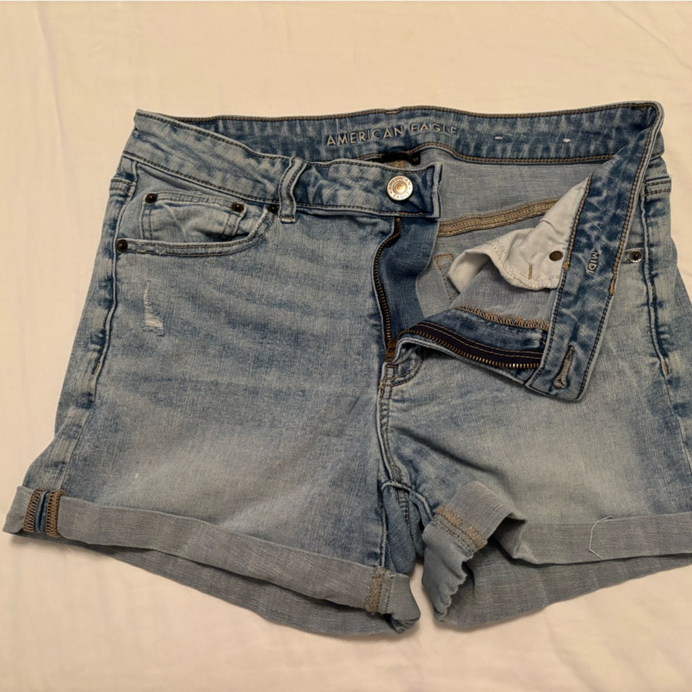 American Eagle midi short